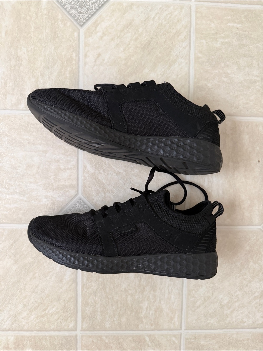 Black Tennis Shoes